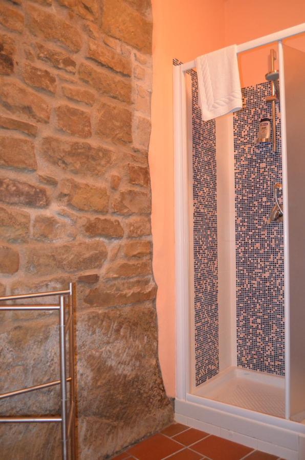 B&B La Casa Di Giulietta คาสเตลเมซซาโน ภายนอก รูปภาพ