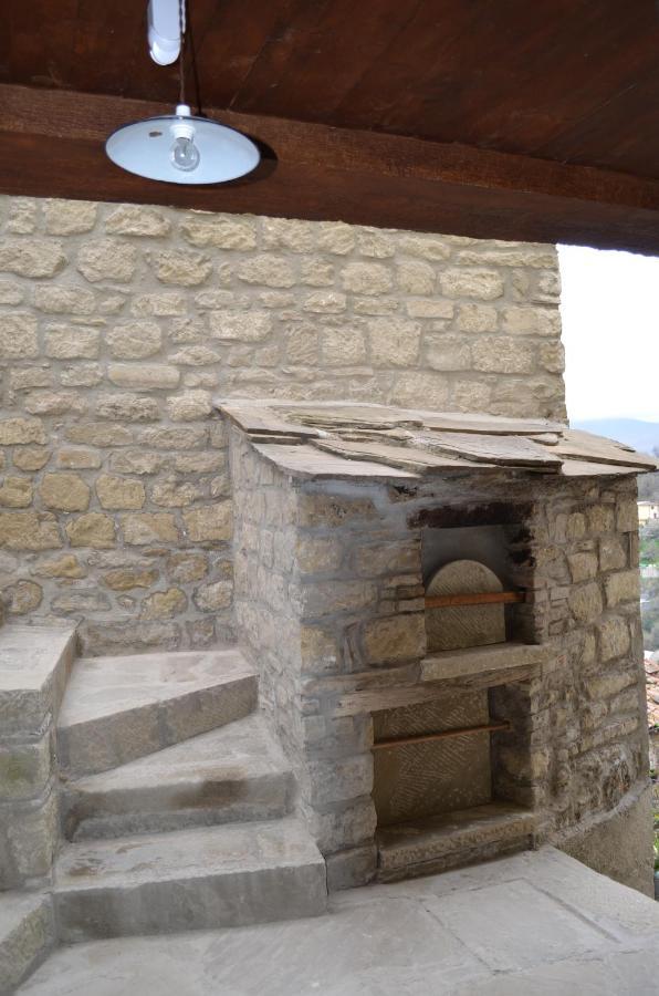 B&B La Casa Di Giulietta คาสเตลเมซซาโน ภายนอก รูปภาพ