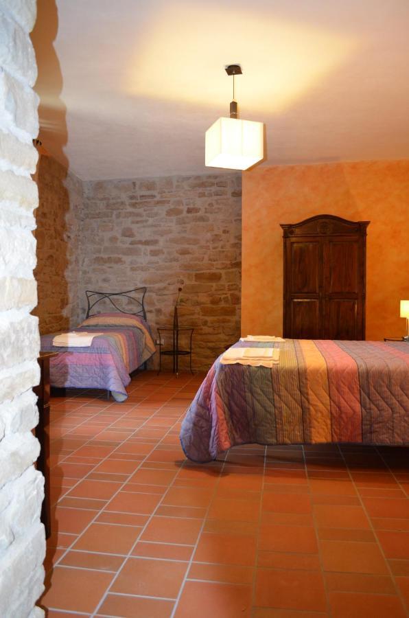 B&B La Casa Di Giulietta คาสเตลเมซซาโน ภายนอก รูปภาพ